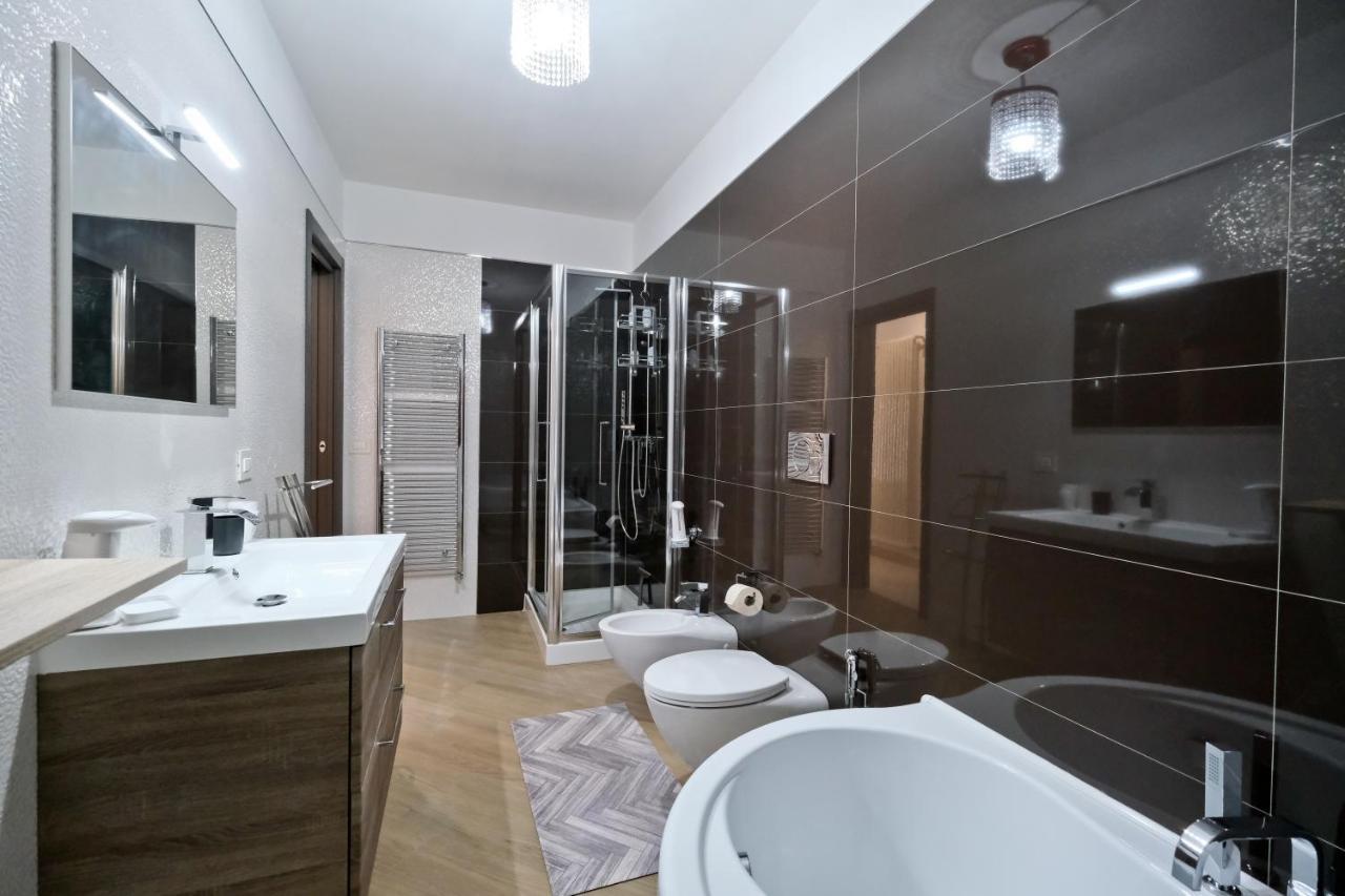 Apartmán Modern House - 5 Stelle - Posto Auto Privato Brindisi Exteriér fotografie