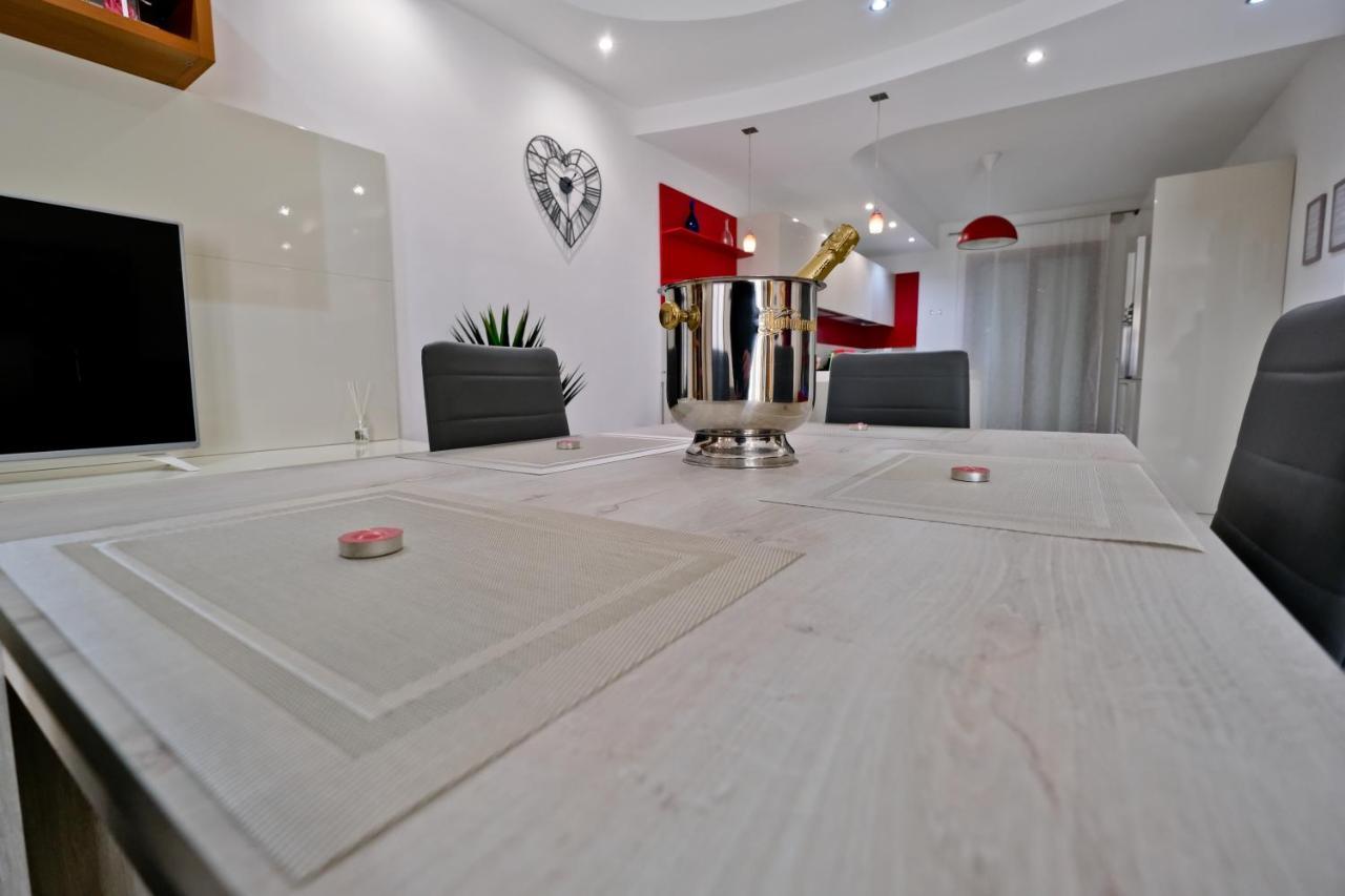Apartmán Modern House - 5 Stelle - Posto Auto Privato Brindisi Exteriér fotografie