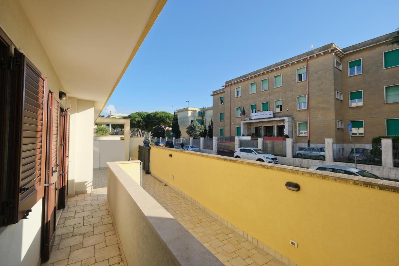 Apartmán Modern House - 5 Stelle - Posto Auto Privato Brindisi Exteriér fotografie